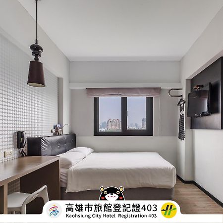 Check Inn Express Kaohsiung Love River Exterior photo